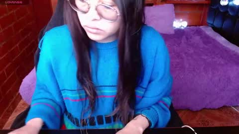 Midori 7u7 online show from May 10, 2026, 4:23 pm