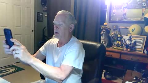midwestdad09 online show from May 10, 2026, 9:47 am