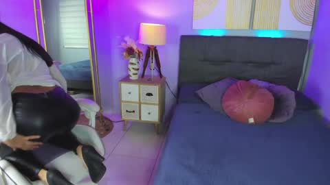 Snapshot of miel_ambar chatting on June 3, 2026, 1:36 pm miel_ambar online show from June 3, 2026, 1:36 pm