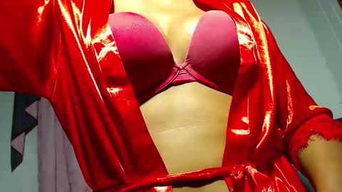 mielsquirt online show from September 23, 2025, 8:28 am