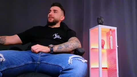MightyAaron online show from January 10, 2025, 11:33 am