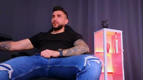 MightyAaron online show from January 30, 2025, 6:43 pm