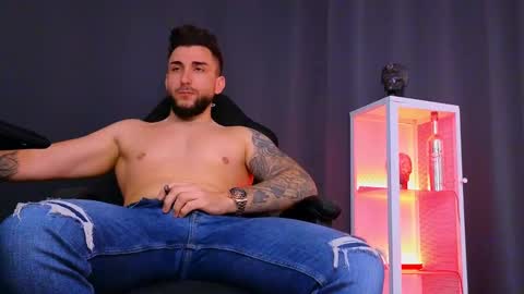 MightyAaron online show from February 4, 2025, 6:46 am