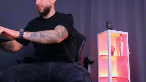 MightyAaron online show from February 6, 2025, 2:48 pm