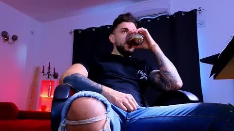 MightyAaron online show from October 29, 2025, 5:31 am