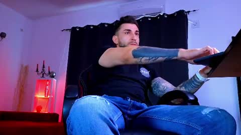 MightyAaron online show from July 7, 2026, 3:31 am