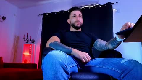 MightyAaron online show from August 2, 2026, 4:00 am