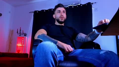 MightyAaron online show from August 3, 2026, 7:18 am