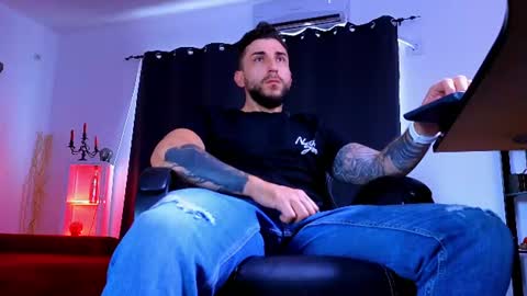 MightyAaron online show from August 6, 2026, 6:15 am