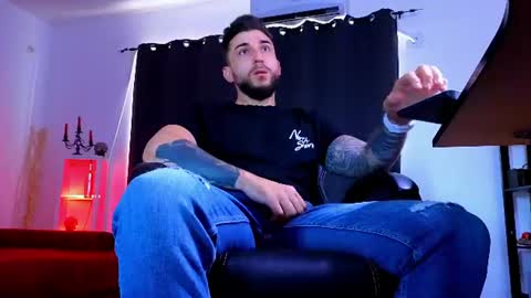 MightyAaron online show from August 7, 2026, 4:58 am