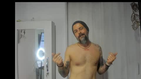 Miguel Angel online show from May 15, 2026, 2:35 pm