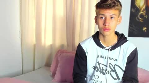 Snapshot of miguel_hz chatting on December 14, 2024, 3:58 pm Miguel Hernandez online show from December 14, 2024, 3:58 pm