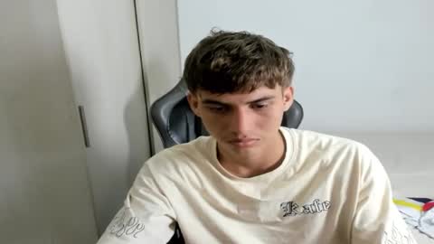 Snapshot of miguel_hz chatting on September 27, 2025, 5:45 am Miguel Hernandez online show from September 27, 2025, 5:45 am