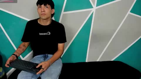 migueyalejo sweetsex online show from September 29, 2025, 3:22 am