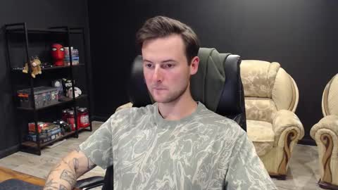 Snapshot of mihasikd chatting on September 20, 2025, 5:14 pm Misha Winchester online show from September 20, 2025, 5:14 pm