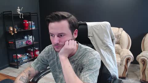 Snapshot of mihasikd chatting on October 6, 2025, 9:18 am Misha Winchester online show from October 6, 2025, 9:18 am