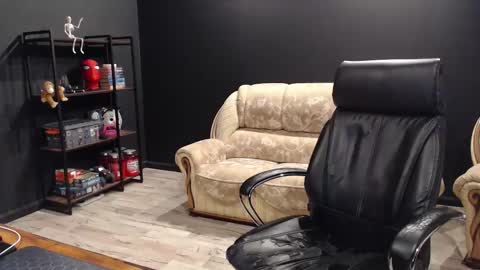 Snapshot of mihasikd chatting on October 22, 2025, 10:15 am Misha Winchester online show from October 22, 2025, 10:15 am