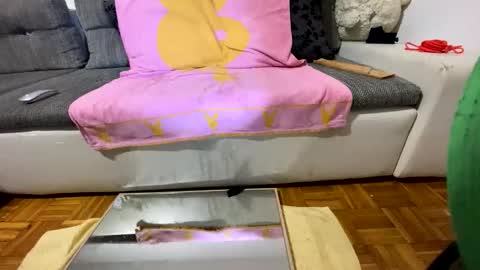 Snapshot of mihc1117 chatting on October 19, 2025, 5:24 pm CoolFlow online show from October 19, 2025, 5:24 pm