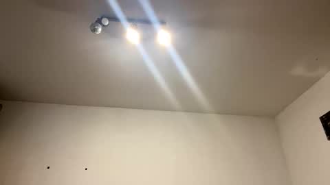 Snapshot of mihc1117 chatting on October 31, 2025, 9:10 am CoolFlow online show from October 31, 2025, 9:10 am