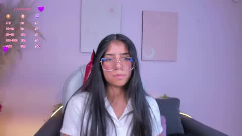 miia_bx online show from April 19, 2026, 6:10 pm