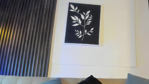 miia_deluxe_ online show from April 26, 2026, 2:53 am