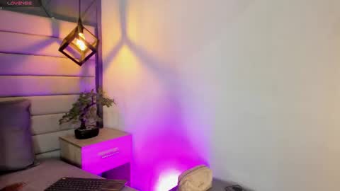 miia_ferrari online show from June 17, 2026, 1:12 pm