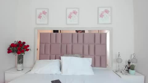 Mia  online show from February 9, 2025, 1:22 am