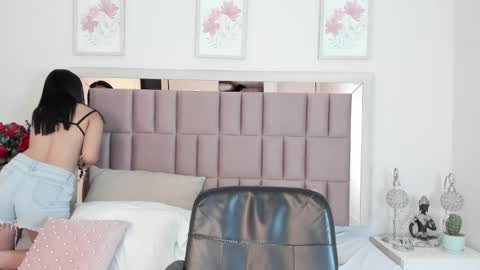 Mia  online show from March 11, 2025, 6:52 pm