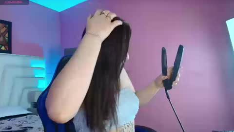 Miia Paris online show from March 12, 2026, 4:18 am