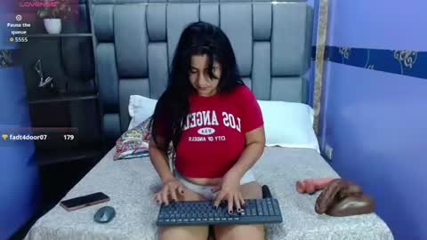 Snapshot of miia_rousee_ chatting on July 12, 2026, 12:23 am ROUSSE online show from July 12, 2026, 12:23 am
