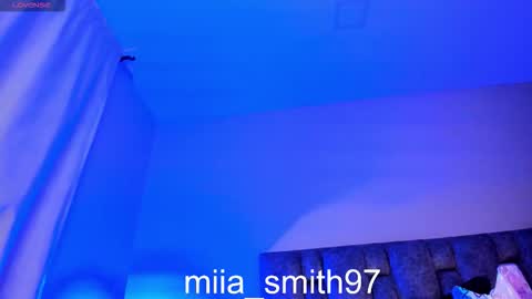 Snapshot of miia_smith97 chatting on October 7, 2025, 9:45 pm mia online show from October 7, 2025, 9:45 pm