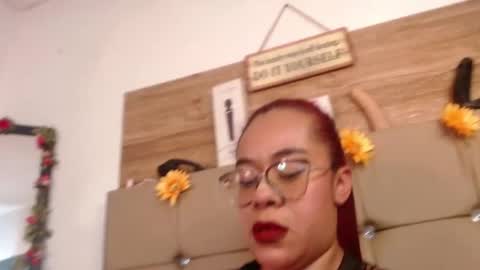 miia online show from April 24, 2026, 9:28 pm
