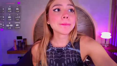 Snapshot of miia_sttone chatting on June 7, 2026, 5:22 am miia_sttone online show from June 7, 2026, 5:22 am