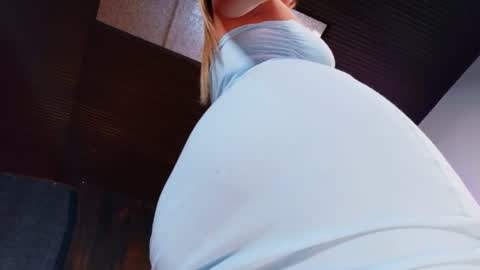 Snapshot of miia_sttone chatting on June 19, 2026, 4:11 pm miia_sttone online show from June 19, 2026, 4:11 pm