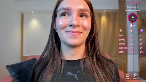 Snapshot of miia_taylors chatting on December 17, 2024, 3:06 pm Miia 3 online show from December 17, 2024, 3:06 pm