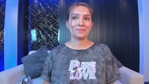 Snapshot of miia_taylors chatting on January 10, 2025, 3:16 pm Miia 3 online show from January 10, 2025, 3:16 pm