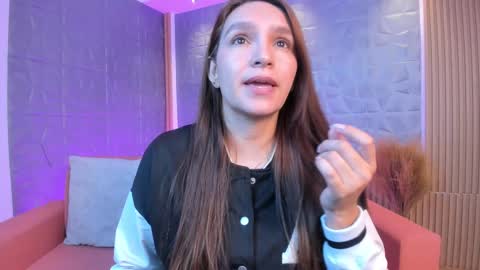 Snapshot of miia_taylors chatting on February 12, 2025, 12:12 pm Miia 3 online show from February 12, 2025, 12:12 pm