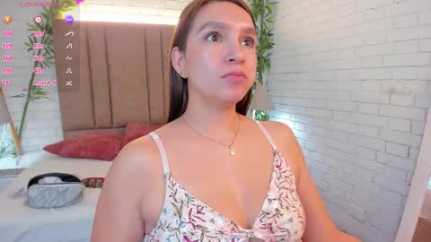 Snapshot of miia_taylors chatting on February 13, 2025, 5:54 pm Miia 3 online show from February 13, 2025, 5:54 pm