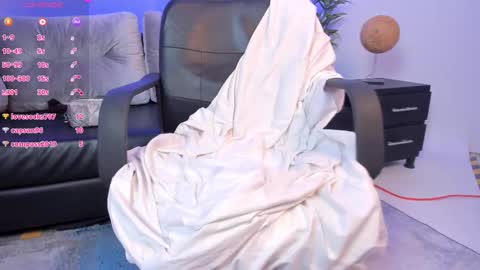 Snapshot of miia_taylors chatting on February 15, 2025, 3:39 pm Miia 3 online show from February 15, 2025, 3:39 pm