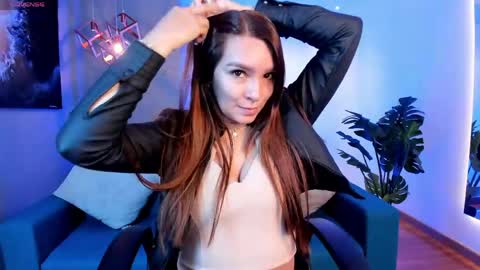 Snapshot of miia_taylors chatting on April 22, 2026, 11:45 am Miia 3 online show from April 22, 2026, 11:45 am
