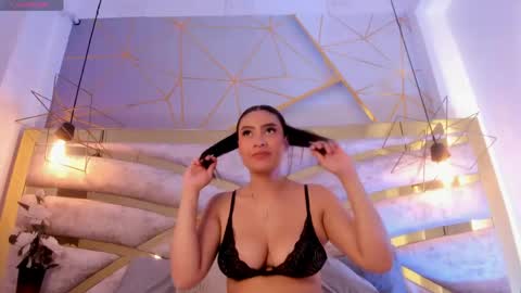 miia_velvet online show from May 8, 2026, 3:34 am