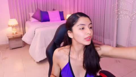 Mia online show from February 18, 2025, 3:31 am