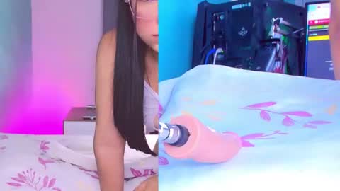 miiastone_cm online show from July 28, 2026, 7:39 pm