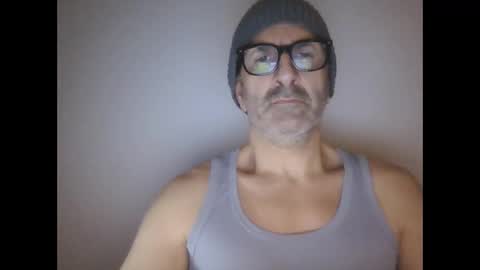 mii4u online show from February 15, 2026, 1:46 am