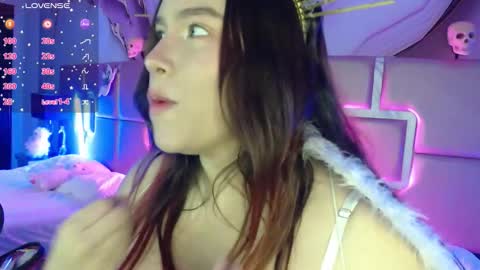 Snapshot of miileyrose chatting on October 28, 2025, 2:20 pm Milley Rose online show from October 28, 2025, 2:20 pm