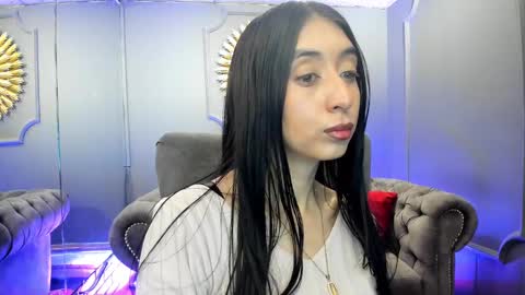 miilu  online show from February 5, 2025, 3:34 am