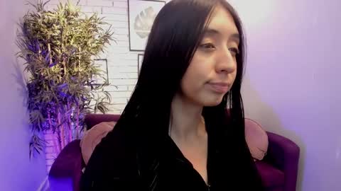 miilu  online show from February 21, 2025, 4:07 am