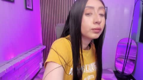 miilu  online show from June 18, 2026, 3:40 am