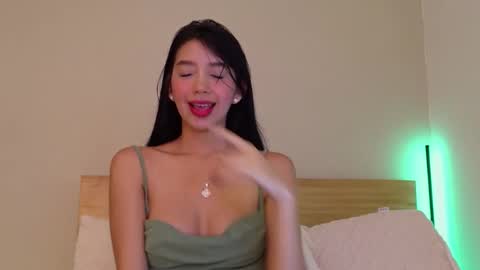 miin_junn online show from September 12, 2025, 1:49 am