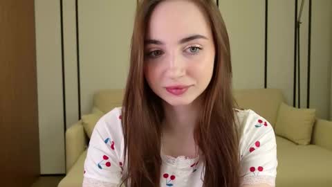 miiraii online show from March 22, 2026, 3:32 am